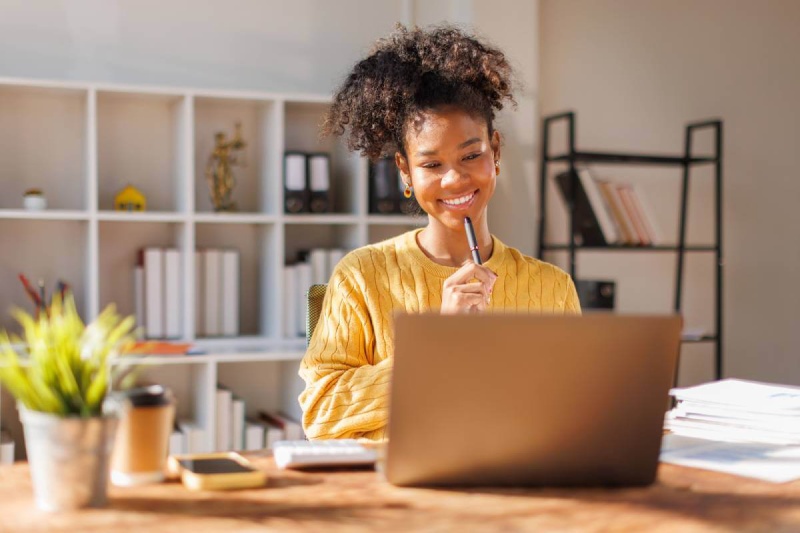 How to Use AI For Business Growth: 10 Prompts for Crystal Lake Small Business Owners